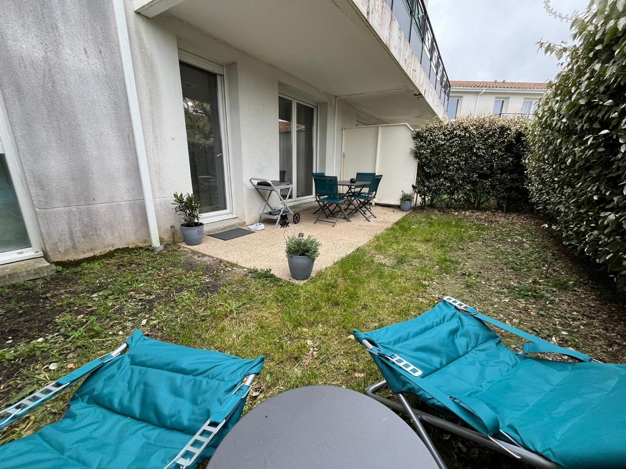 Appartement Avec Jardin A Rochefort Eksteriør bilde